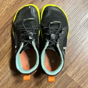 Vivobarefoot kids shoes